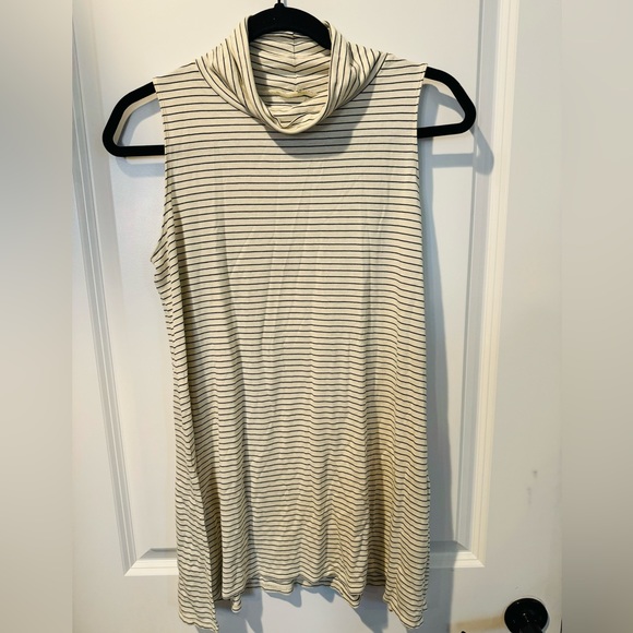 Stylus Sleeveless Tunic - Picture 1 of 4